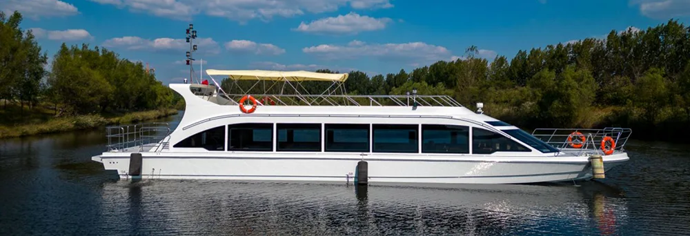 21.8m Luxury Sightseeing Boat
