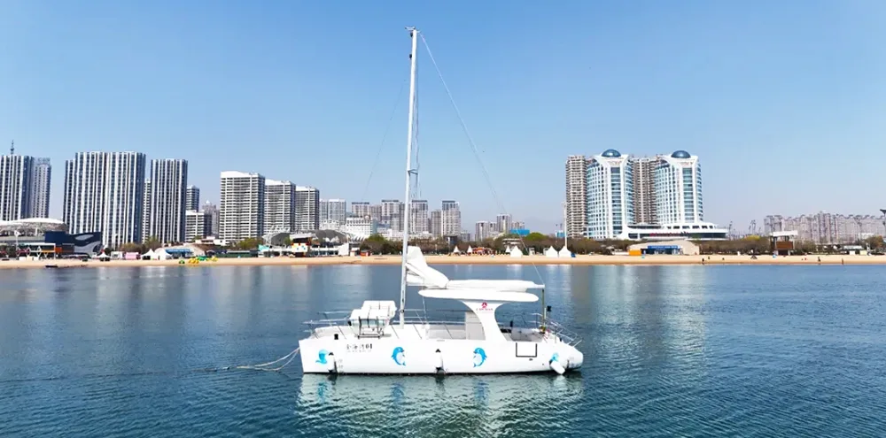 10m Catamaran Cruises Sailboat