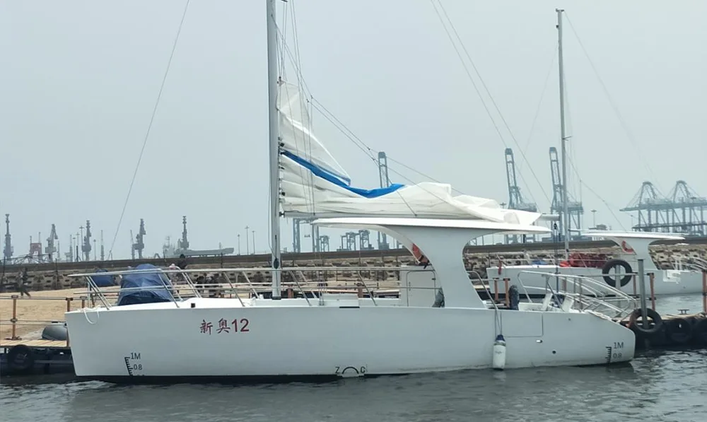 10m Catamaran Cruises Sailboat